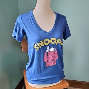 Snoopy Tee V-Neck